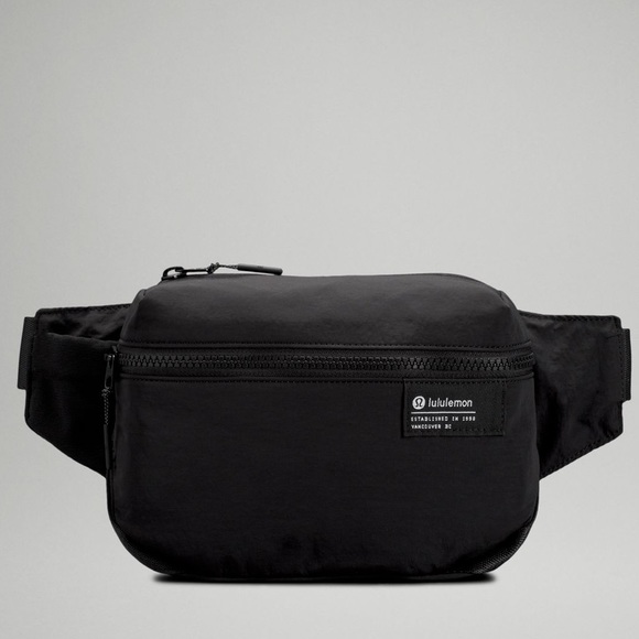 lululemon athletica Handbags - Lululemon Clean Lines Belt Bag 2L - Black NWT